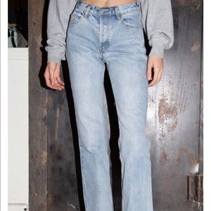 Brandy Melville light wash jeans